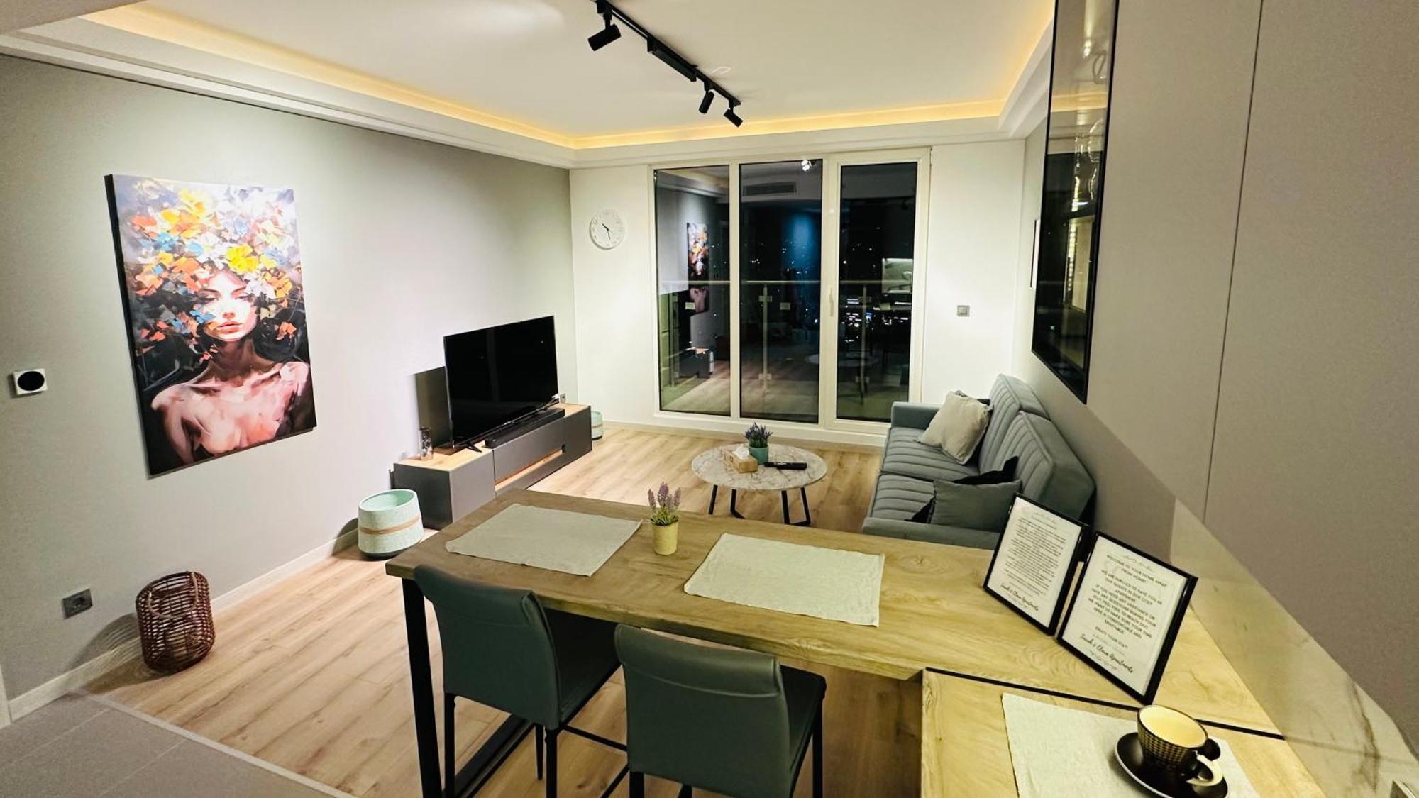 Brand New Sarah & Clara Apartamento